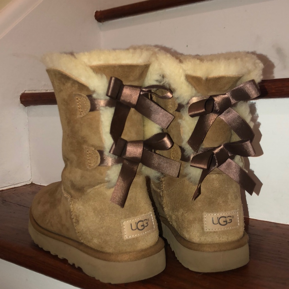 Uggs with bows in back